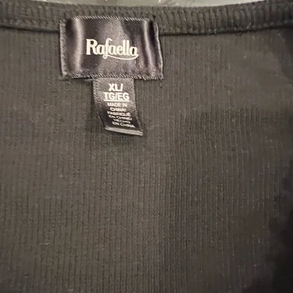 Vest - Picture 6 of 6